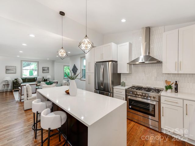 2114 Thurmond Place, Charlotte, NC 28205