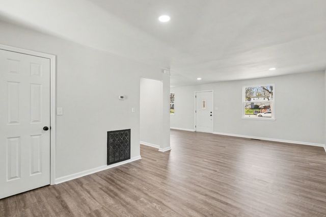 996 Maplewood Pl, Nashville, TN 37216