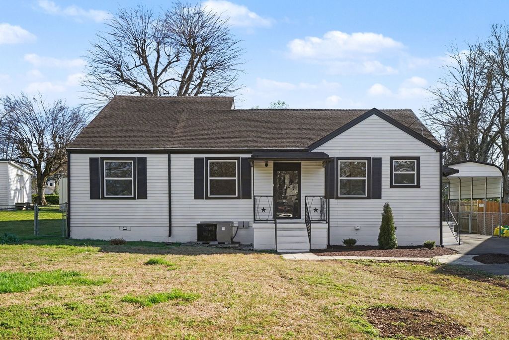 996 Maplewood Pl, Nashville, TN 37216