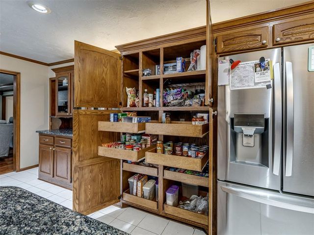 9921 Casa Linda, Oklahoma City, OK 73139