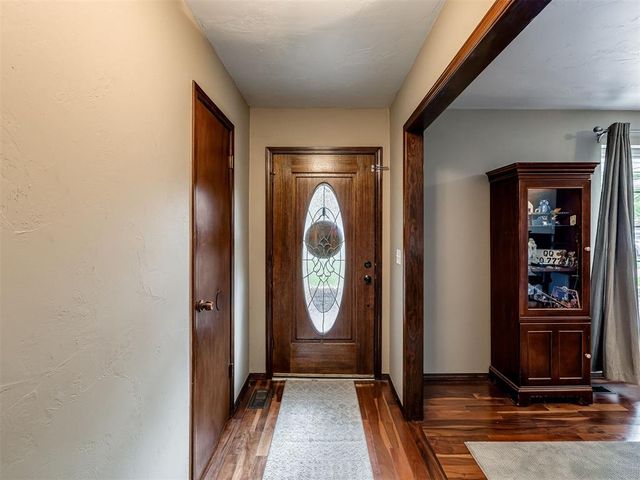 9921 Casa Linda, Oklahoma City, OK 73139