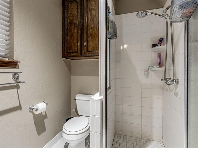 9921 Casa Linda, Oklahoma City, OK 73139