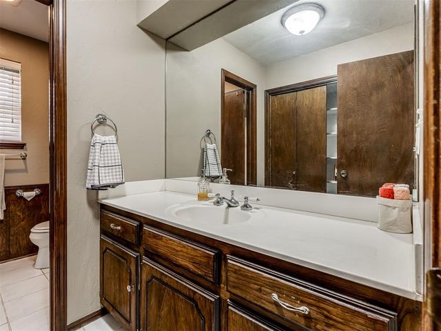 9921 Casa Linda, Oklahoma City, OK 73139