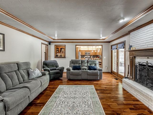 9921 Casa Linda, Oklahoma City, OK 73139