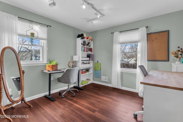 9 Ivy Place, Howell, NJ 07731