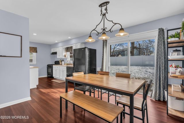 9 Ivy Place, Howell, NJ 07731