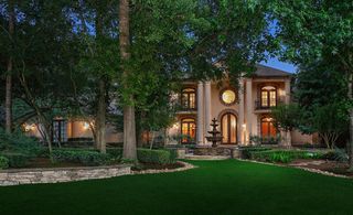 83 N Gary Glen Circle, The Woodlands, TX 77382
