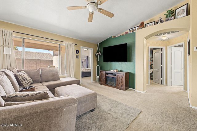 7613 E DOVER Street, Mesa, AZ 85207