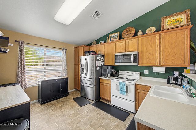7613 E DOVER Street, Mesa, AZ 85207