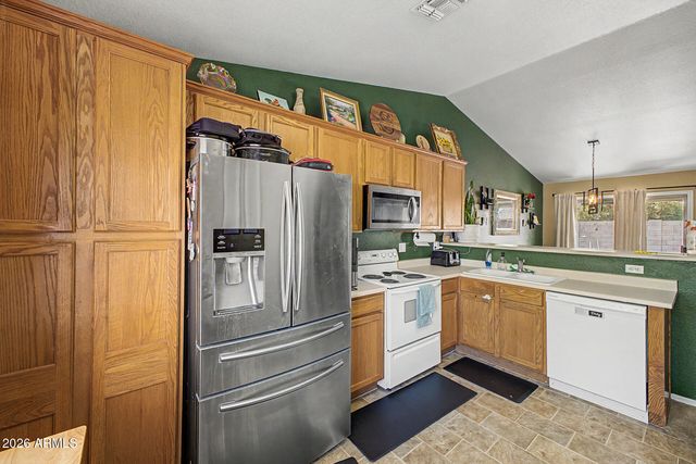 7613 E DOVER Street, Mesa, AZ 85207