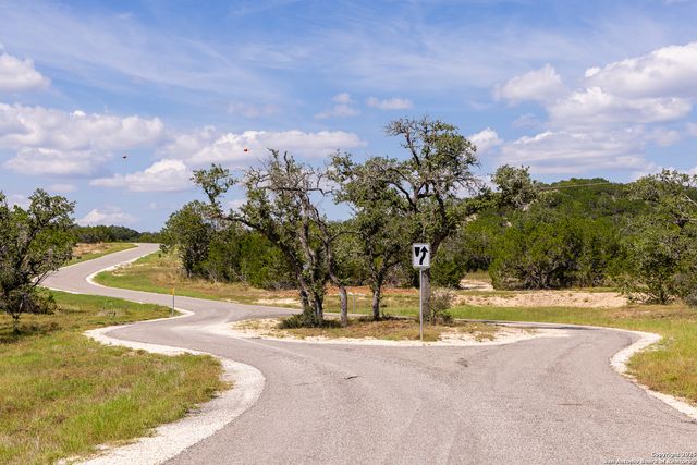 256 Dark Sky Path, Kerrville, TX 78028