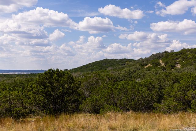 256 Dark Sky Path, Kerrville, TX 78028