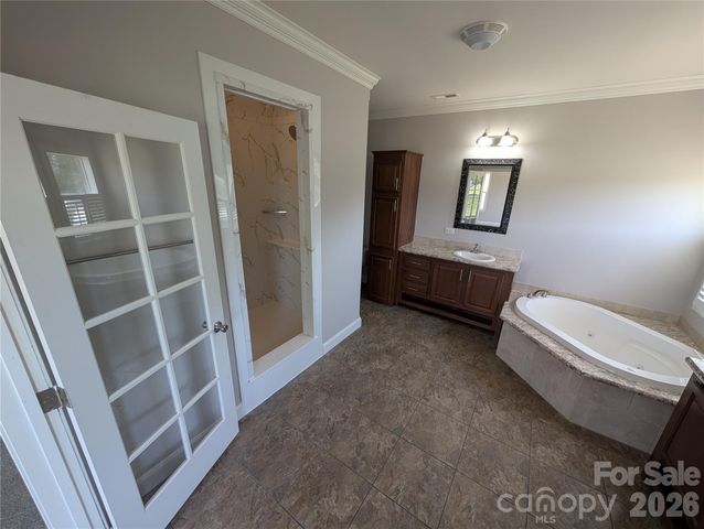 11811 Moores Chapel Road, Charlotte, NC 28214