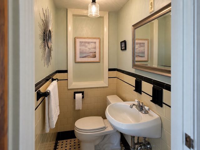 18 Primrose Dr, Seekonk, MA 02771