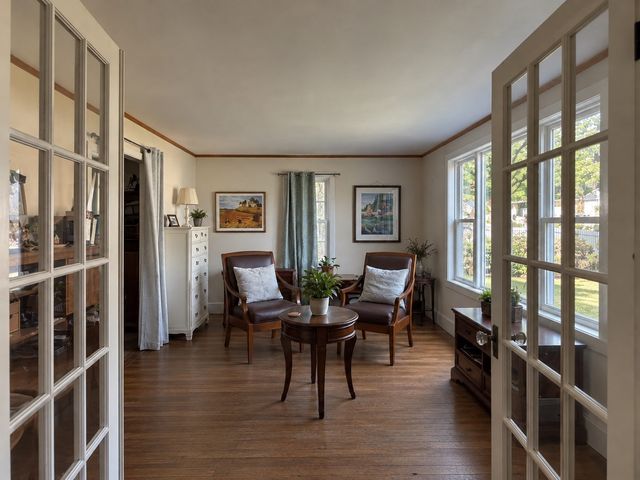 18 Primrose Dr, Seekonk, MA 02771
