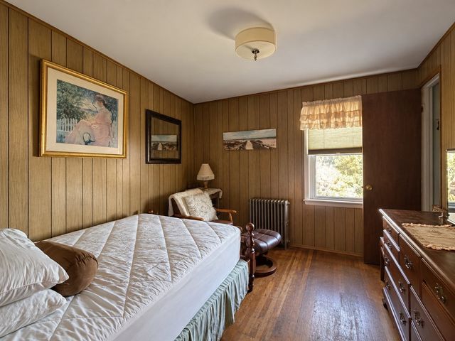 18 Primrose Dr, Seekonk, MA 02771