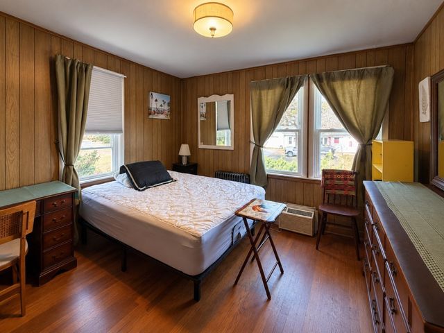 18 Primrose Dr, Seekonk, MA 02771
