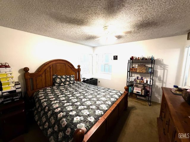 4010 Cork Lane, Bakersfield, CA 93309