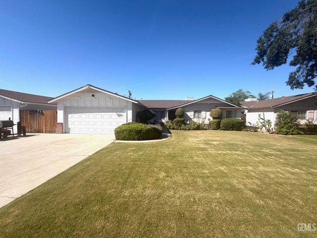 4010 Cork Lane, Bakersfield, CA 93309