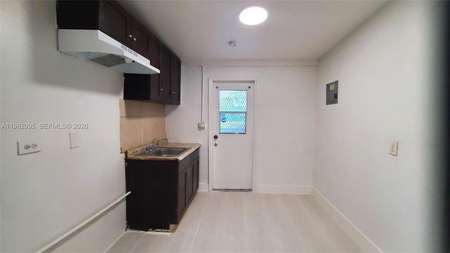 841 NW 12th Ave 1, Fort Lauderdale, FL 33311