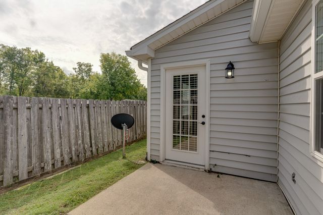 125 Pepper Grove Dr, Springfield, TN 37172