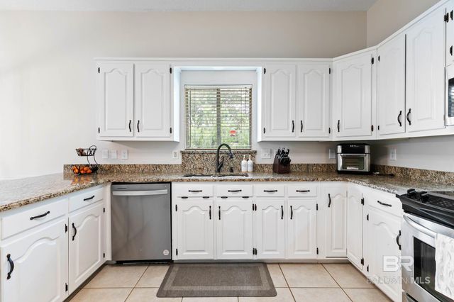 106 Black Oak Way, Daphne, AL 36526