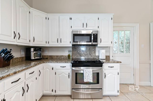 106 Black Oak Way, Daphne, AL 36526