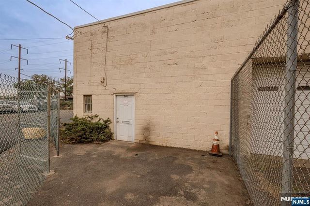 2 Pennsy Place, Newark, NJ 07114