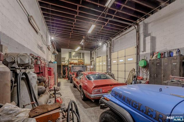 2 Pennsy Place, Newark, NJ 07114