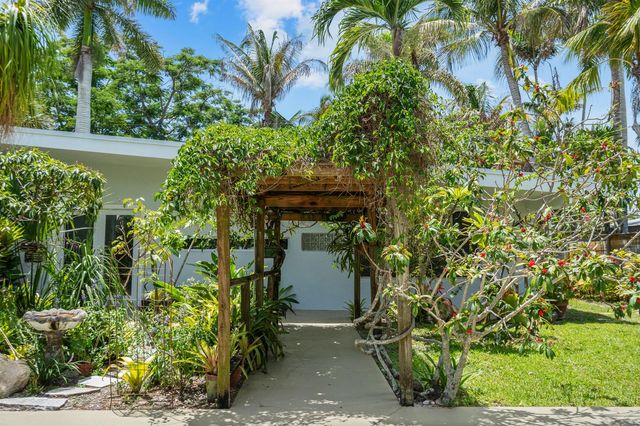 505 SW North Carolina Drive, Stuart, FL 34994