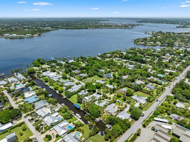 505 SW North Carolina Drive, Stuart, FL 34994
