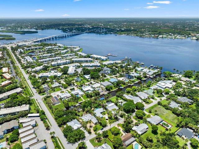 505 SW North Carolina Drive, Stuart, FL 34994