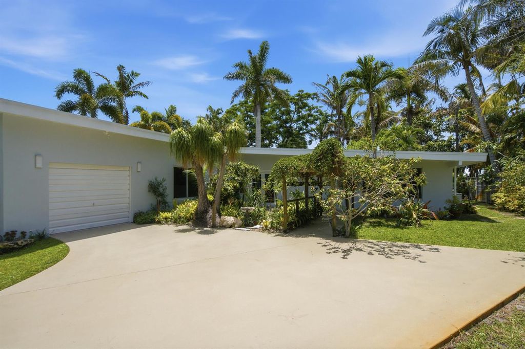505 SW North Carolina Drive, Stuart, FL 34994