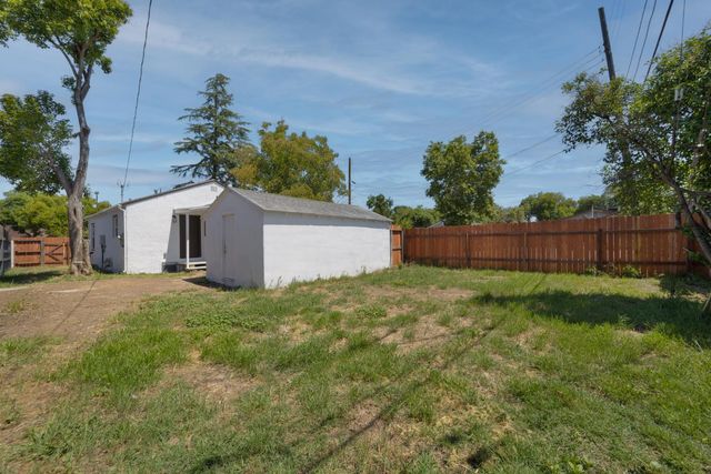 3972 17th Ave, Sacramento, CA 95820