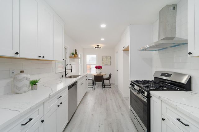 3972 17th Ave, Sacramento, CA 95820