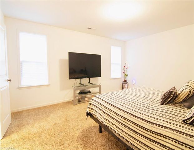 121 Asbury Place, Lexington, NC 27295