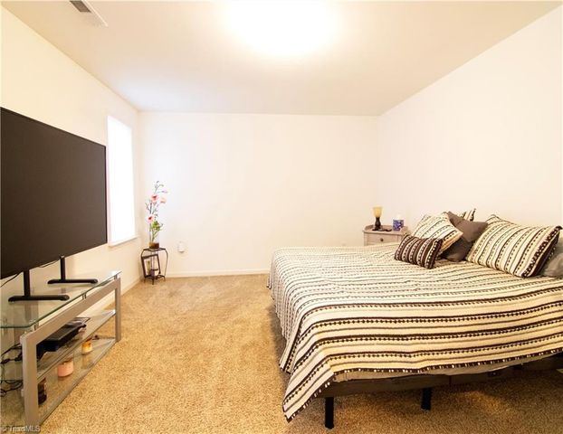 121 Asbury Place, Lexington, NC 27295