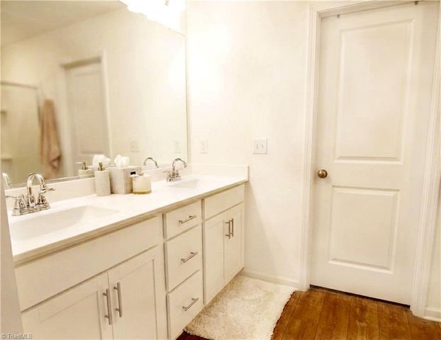 121 Asbury Place, Lexington, NC 27295