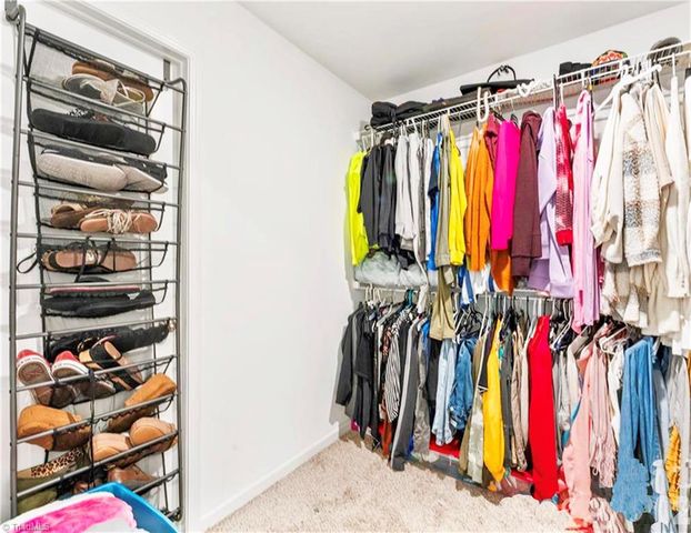 121 Asbury Place, Lexington, NC 27295