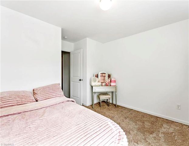 121 Asbury Place, Lexington, NC 27295