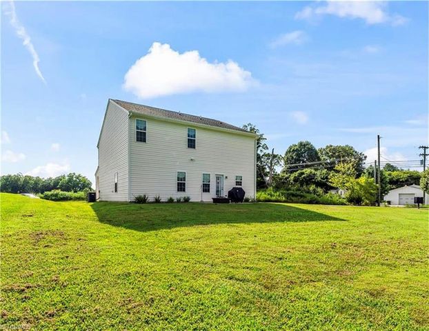 121 Asbury Place, Lexington, NC 27295