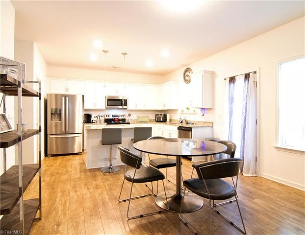 121 Asbury Place, Lexington, NC 27295