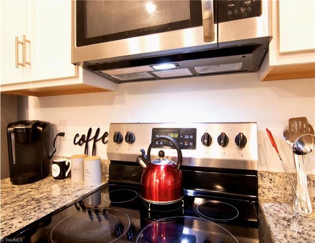 121 Asbury Place, Lexington, NC 27295