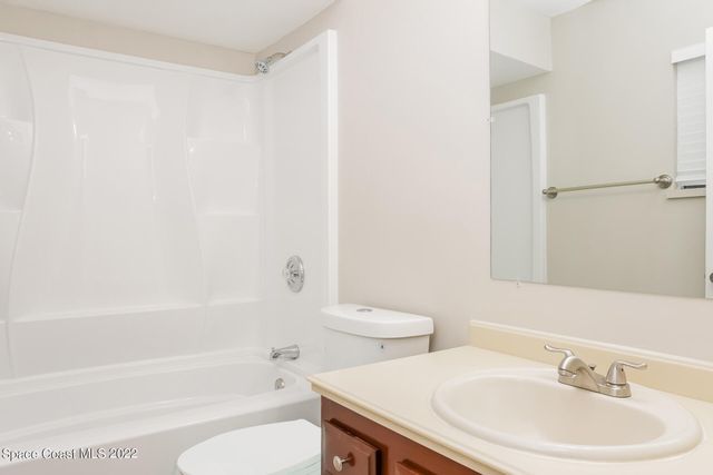 1658 Wainwright Street SE, Palm Bay, FL 32909