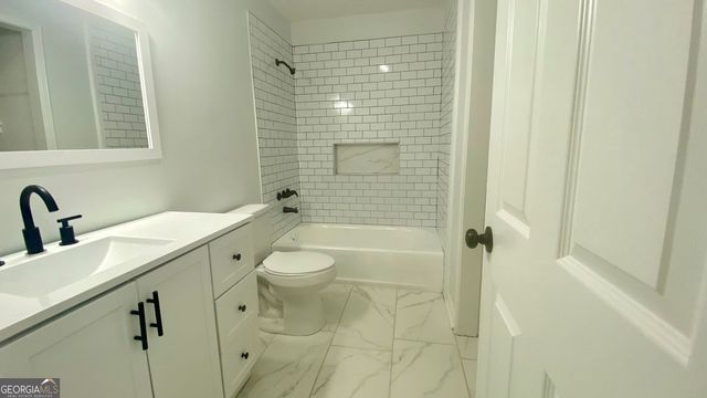 1807 Merry Oak Road SW, Marietta, GA 30008