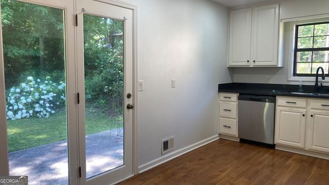 1807 Merry Oak Road SW, Marietta, GA 30008