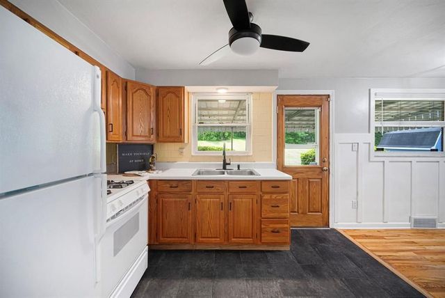 4704 Woodhill DRIVE, Munhall, PA 15120