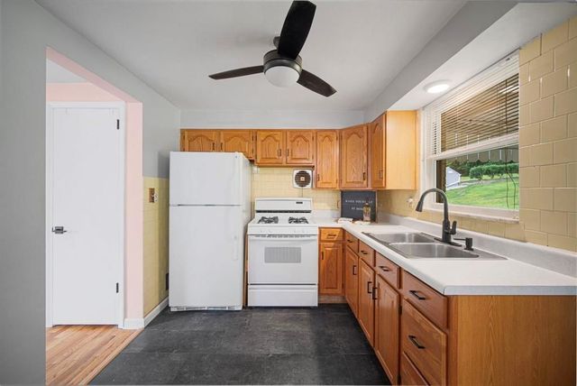 4704 Woodhill DRIVE, Munhall, PA 15120