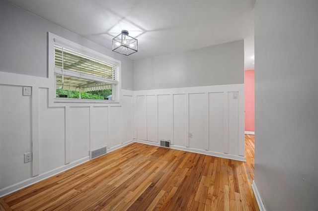 4704 Woodhill DRIVE, Munhall, PA 15120