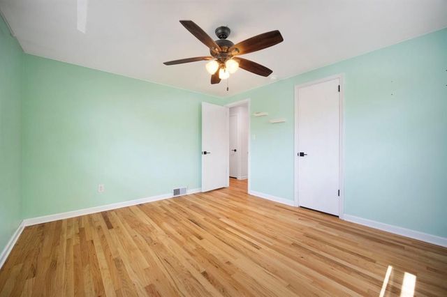 4704 Woodhill DRIVE, Munhall, PA 15120